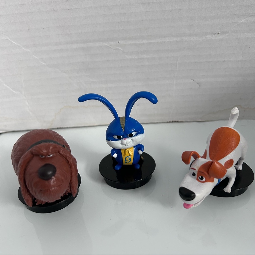 Lot of 3 My Secret life of Pets 2 figurines